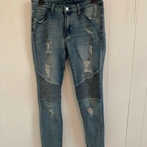 Distressed Skinny Jeans
